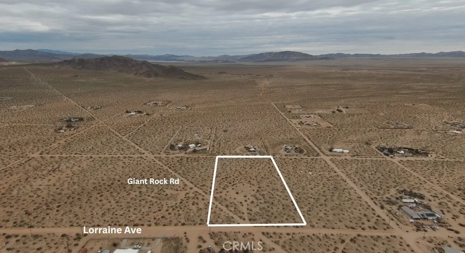 60426 Lorraine Landers, CA 92285