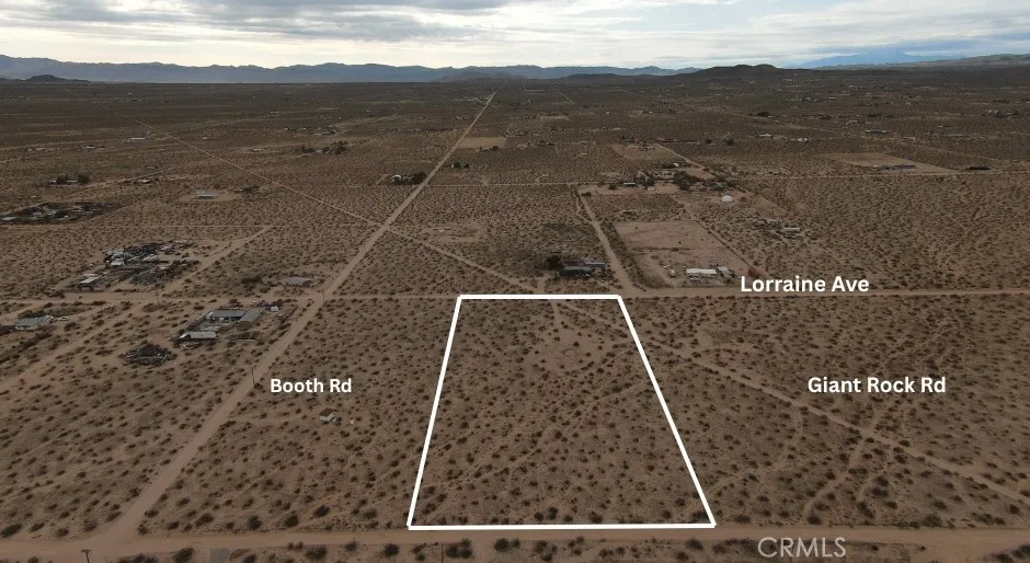 60426 Lorraine Landers, CA 92285