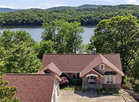 21 White River Lane