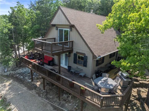 21432 Lakeview Drive