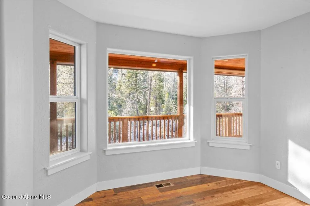 202 Silver Saddle Court Pinehurst, ID 83850