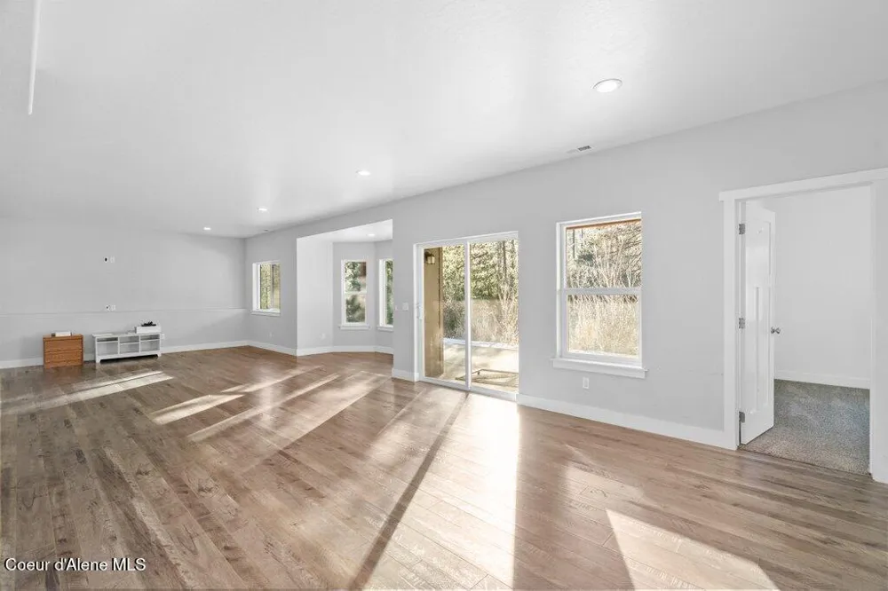 202 Silver Saddle Court Pinehurst, ID 83850