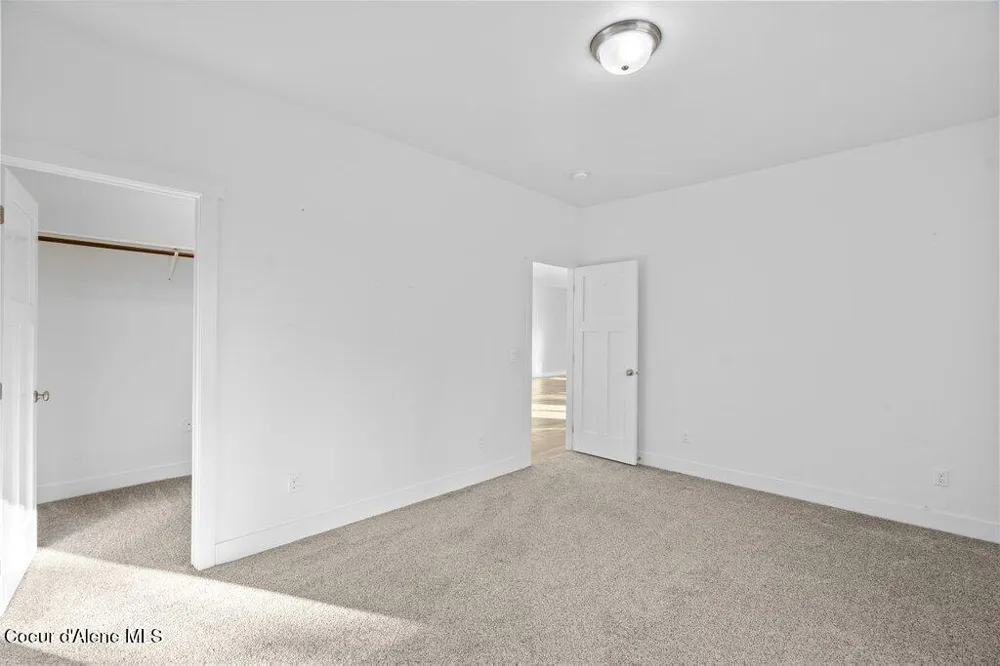 202 Silver Saddle Court Pinehurst, ID 83850