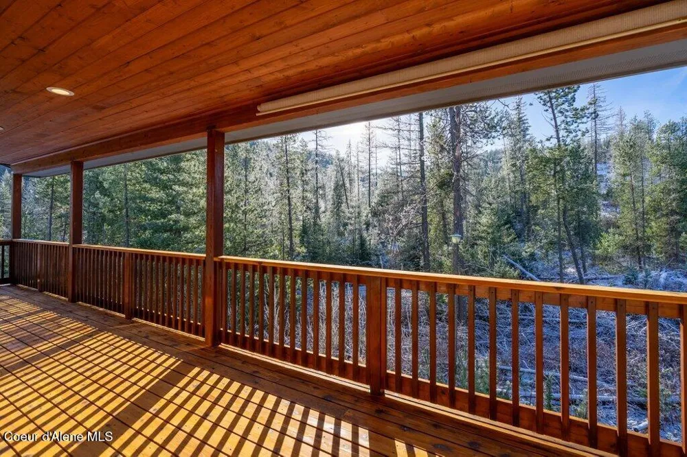 202 Silver Saddle Court Pinehurst, ID 83850
