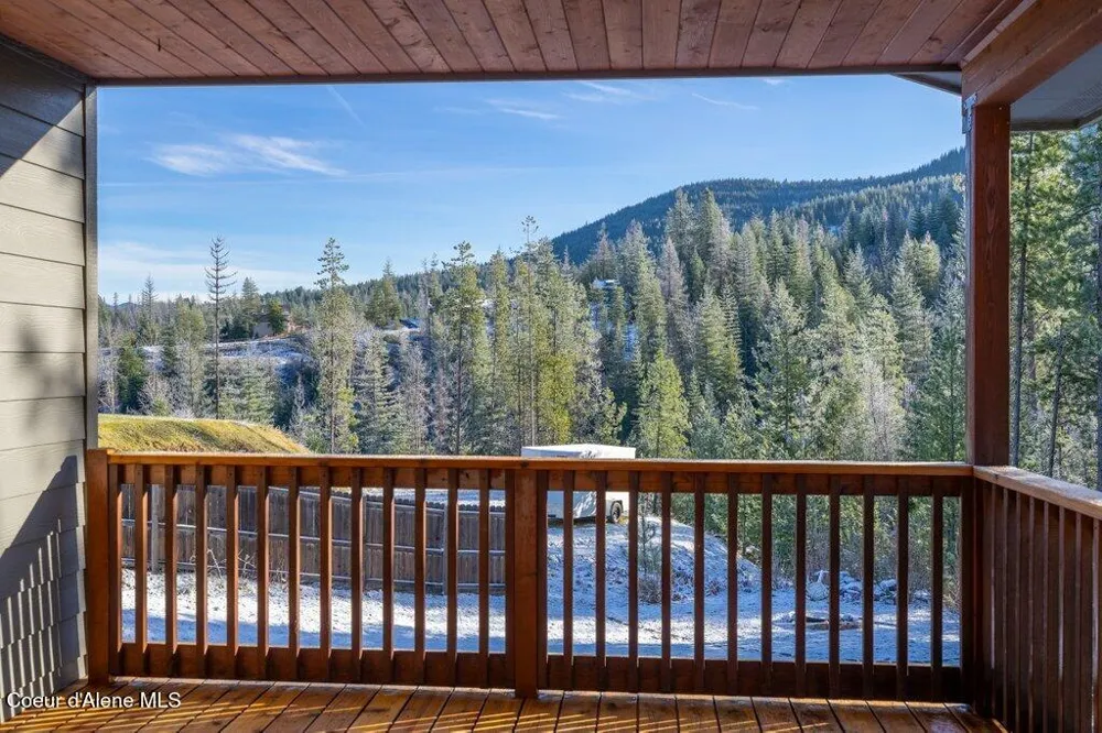 202 Silver Saddle Court Pinehurst, ID 83850