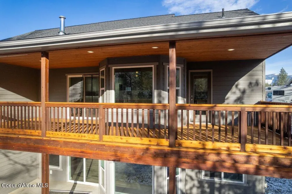 202 Silver Saddle Court Pinehurst, ID 83850