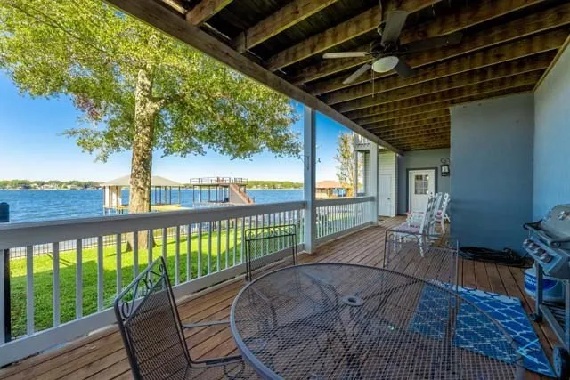 6209 Point La Vista Drive Malakoff, TX 75148