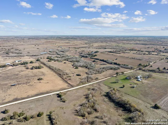 3424 Post Oak Point New Ulm, TX 78950