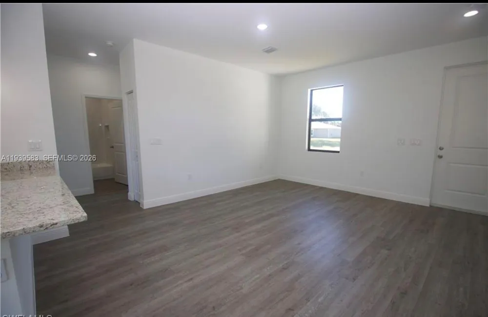1048 Jay Ct La Belle, FL 33935