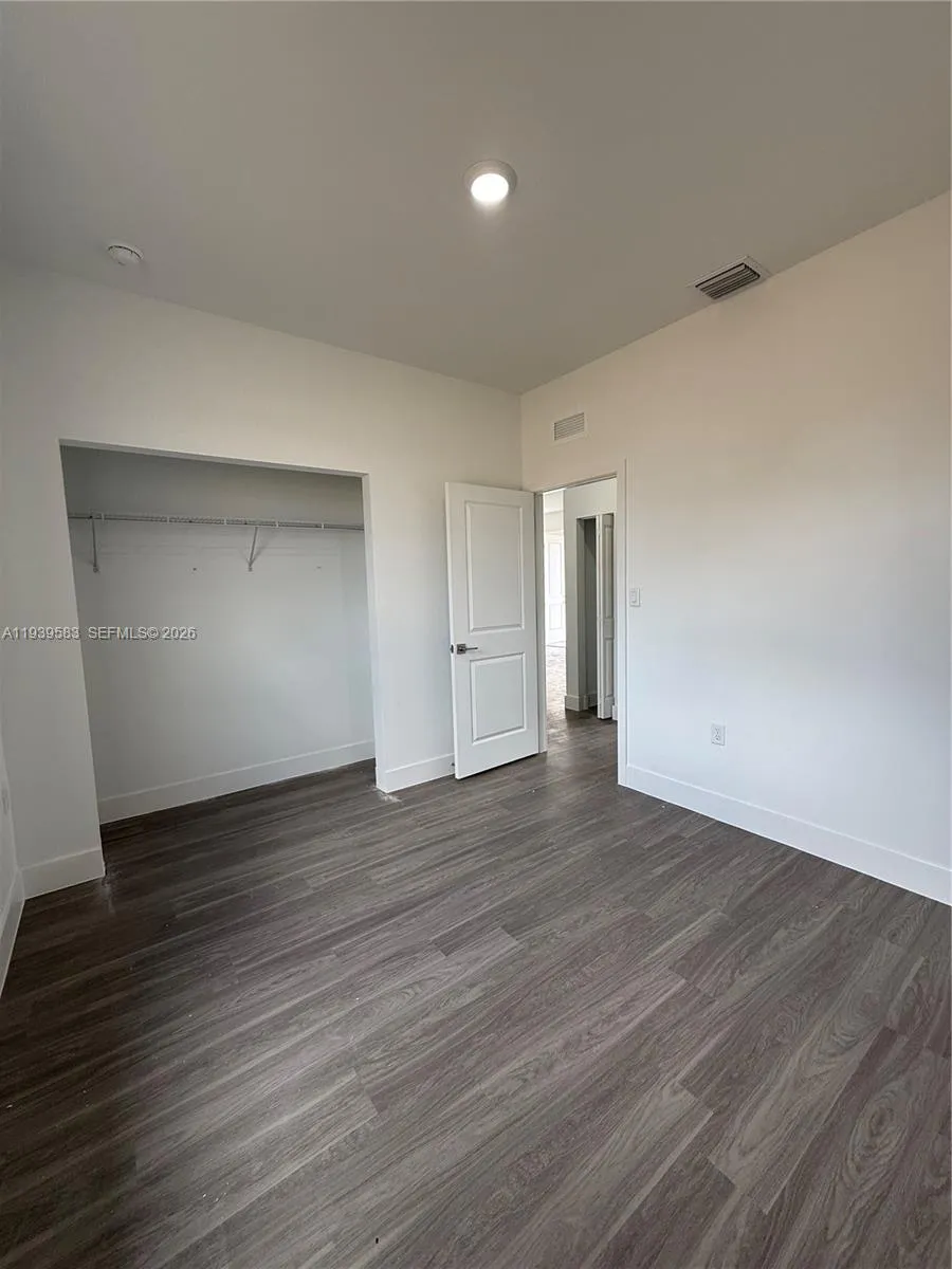 1048 Jay Ct La Belle, FL 33935