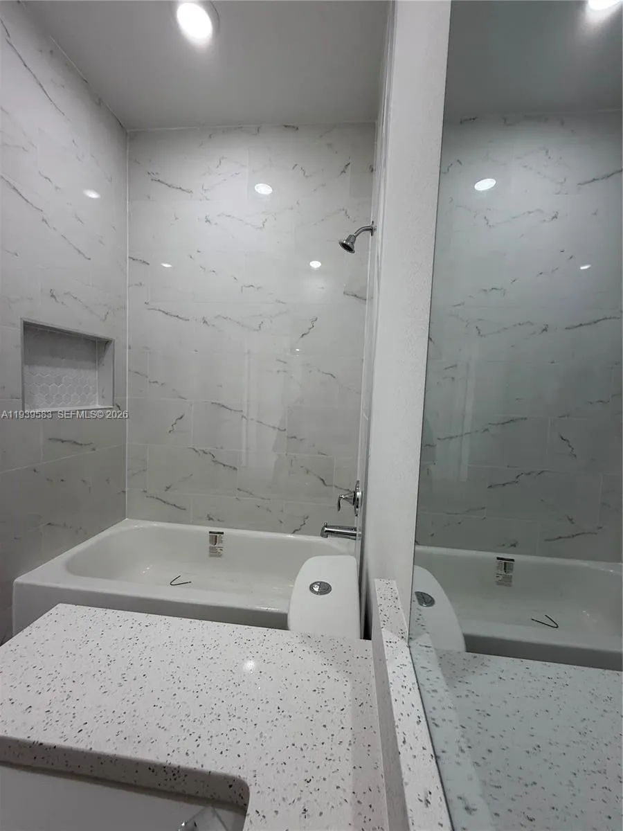 1048 Jay Ct La Belle, FL 33935