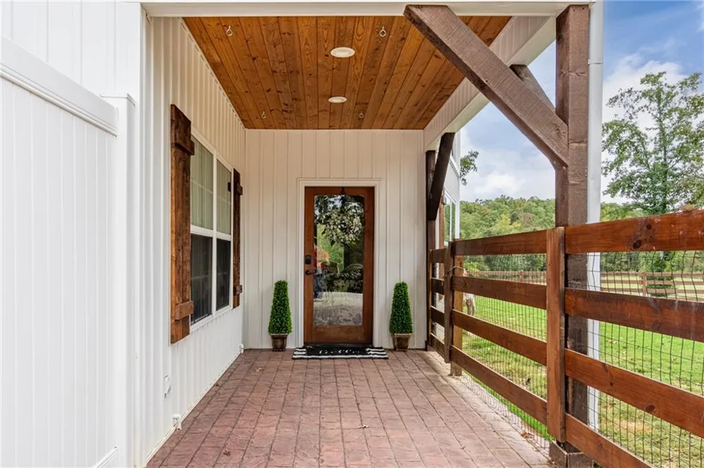 286 County Road 28 Centre, AL 35960