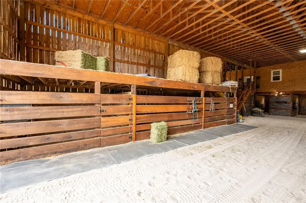 286 County Road 28 Centre, AL 35960