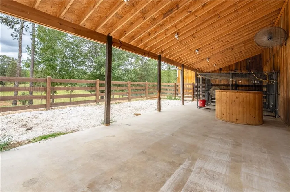 286 County Road 28 Centre, AL 35960