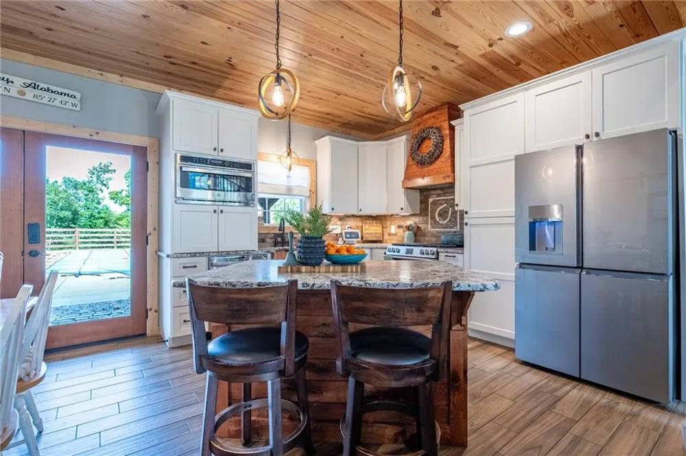 286 County Road 28 Centre, AL 35960