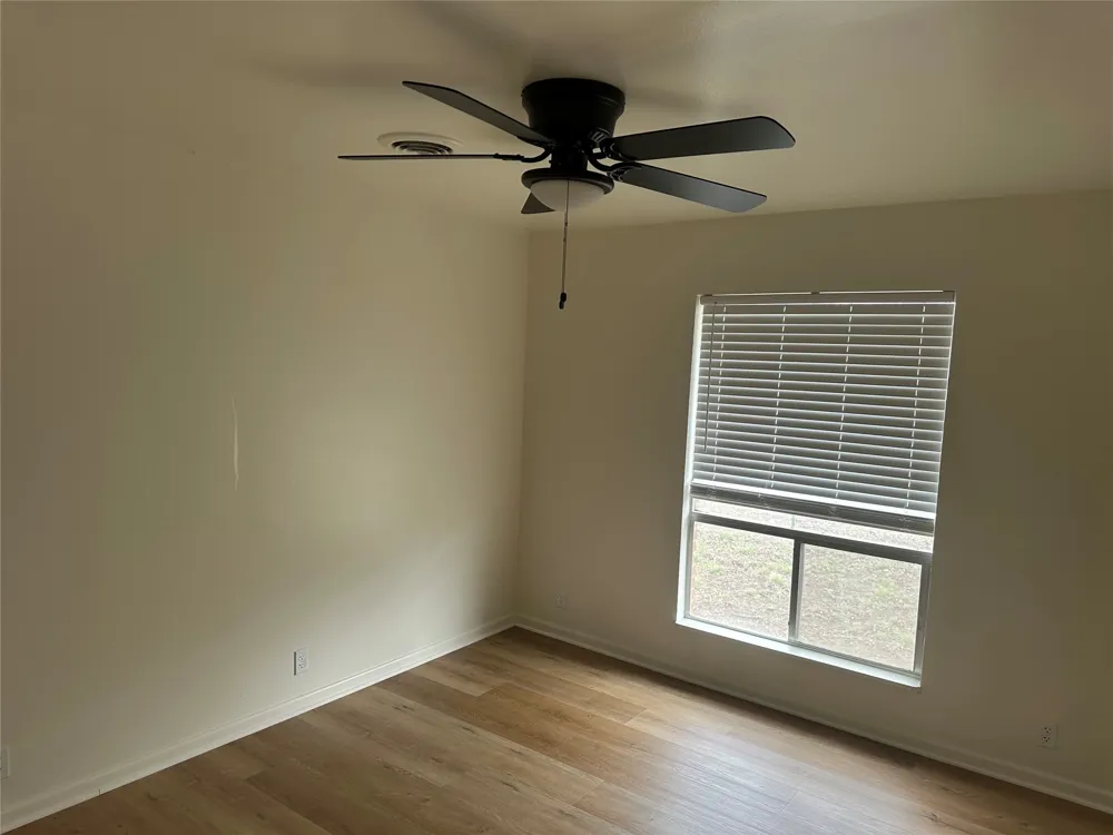 1121 E Coke Hamilton, TX 76531