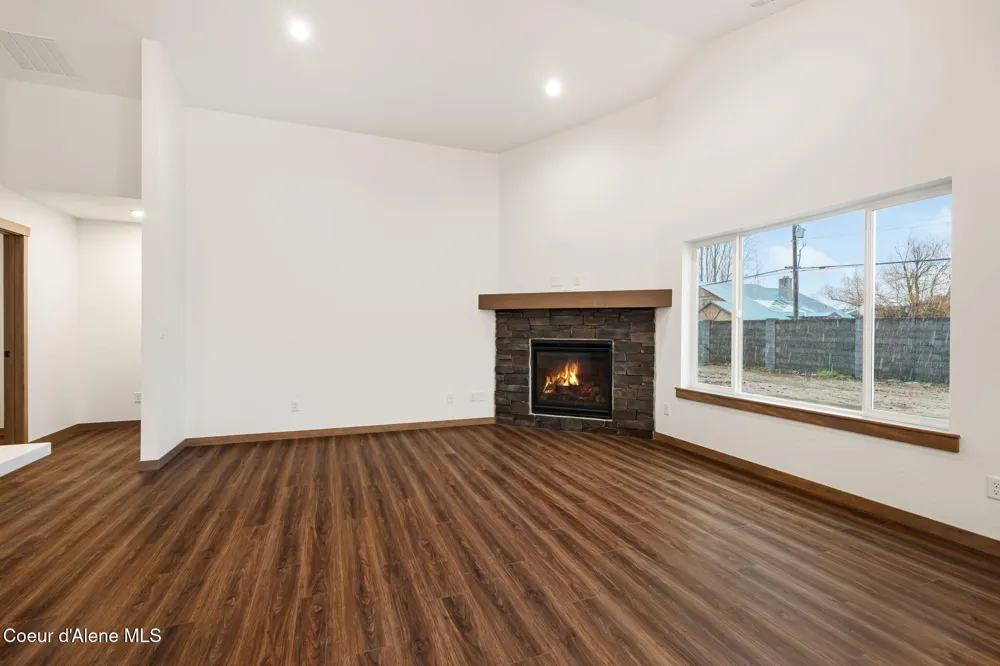 2224 Maverick Court Sandpoint, ID 83864