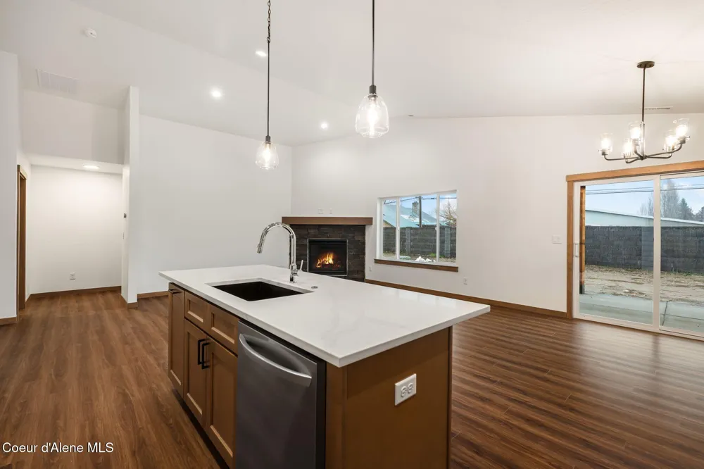2224 Maverick Court Sandpoint, ID 83864