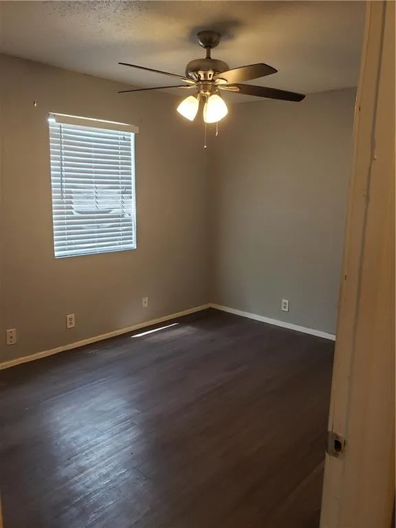 2304 Cedrick Cove #B Austin, TX 78748