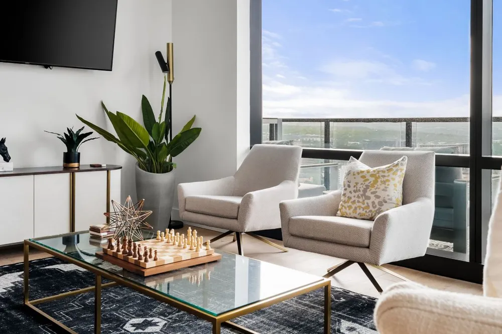 70 RAINEY STREET #2606 Austin, TX 78701