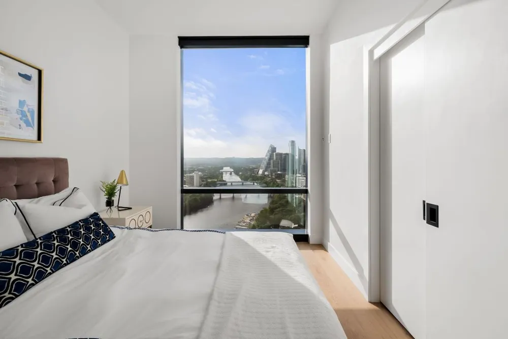 70 RAINEY STREET #2606 Austin, TX 78701