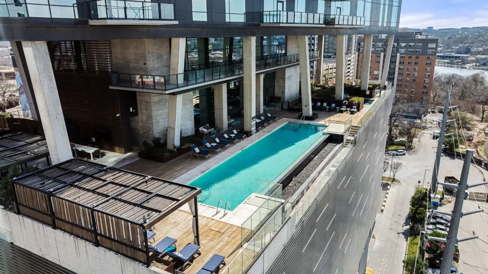 70 RAINEY STREET #2606 Austin, TX 78701