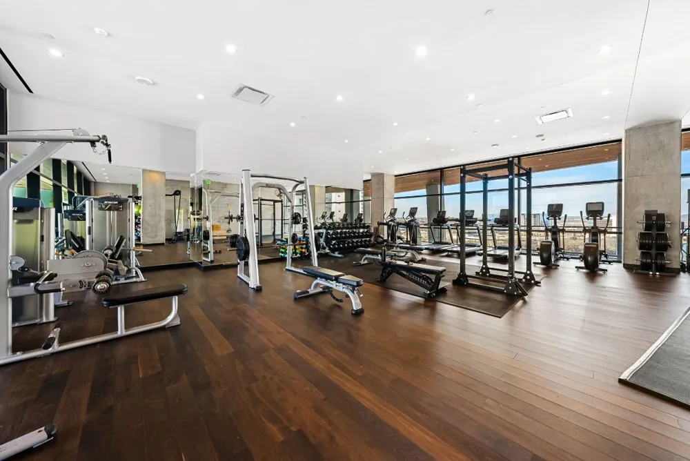 70 RAINEY STREET #2606 Austin, TX 78701