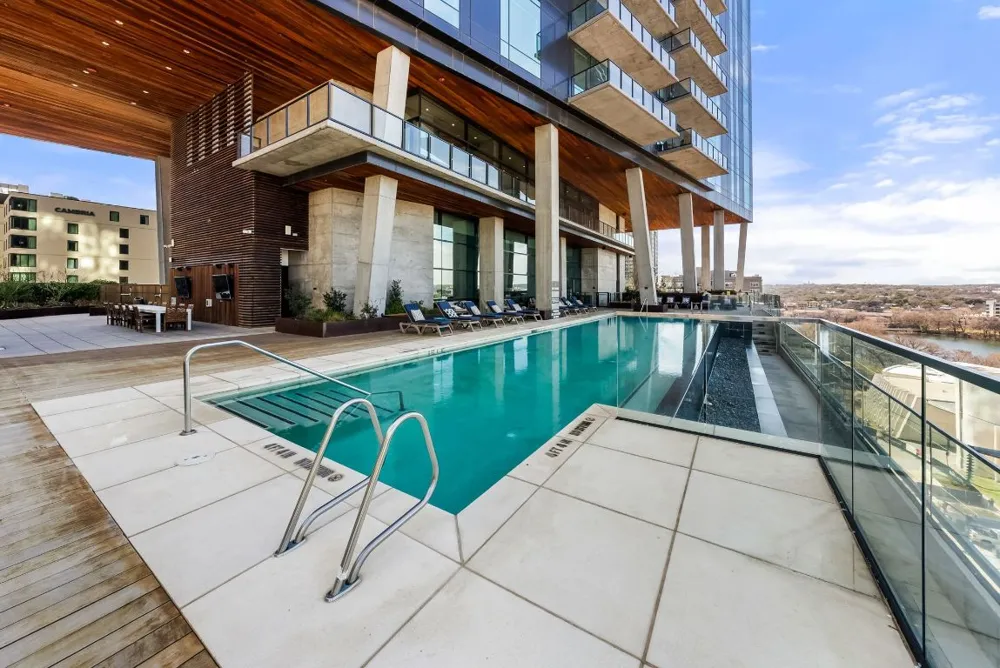 70 RAINEY STREET #2606 Austin, TX 78701