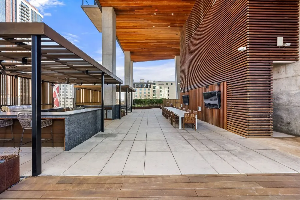 70 RAINEY STREET #2606 Austin, TX 78701