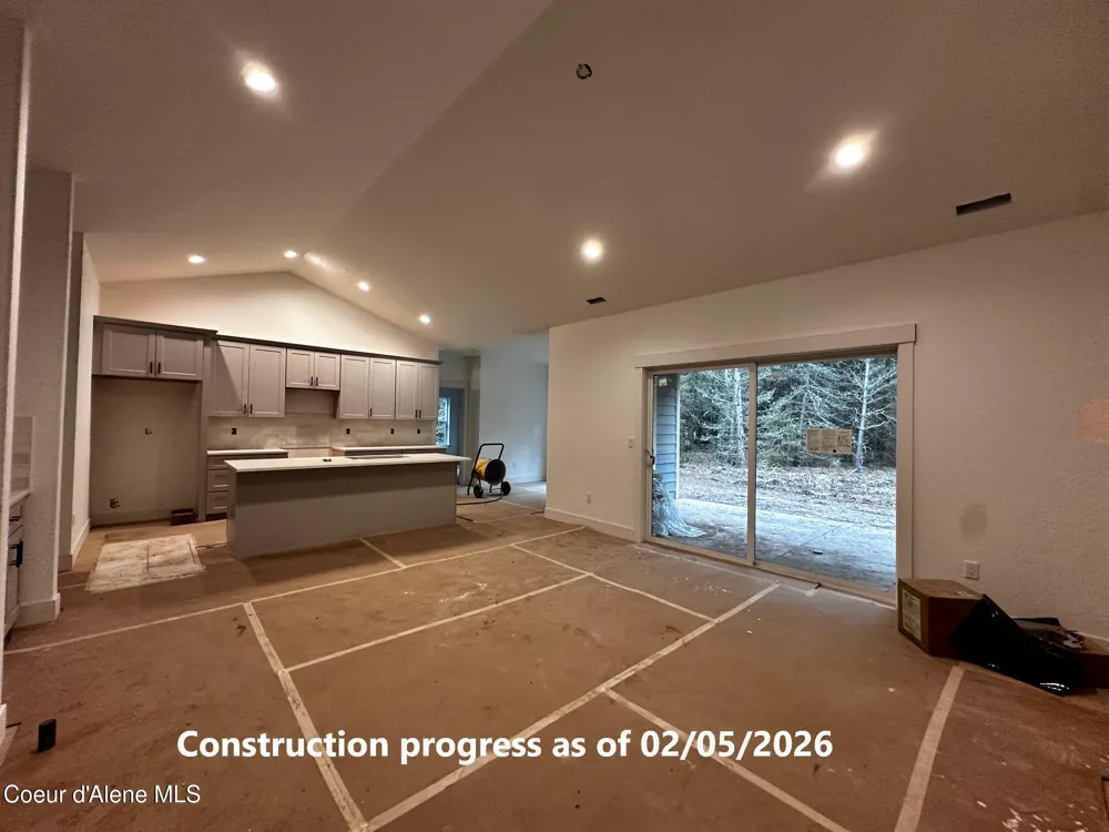 7705 E Howard Road Athol, ID 83801