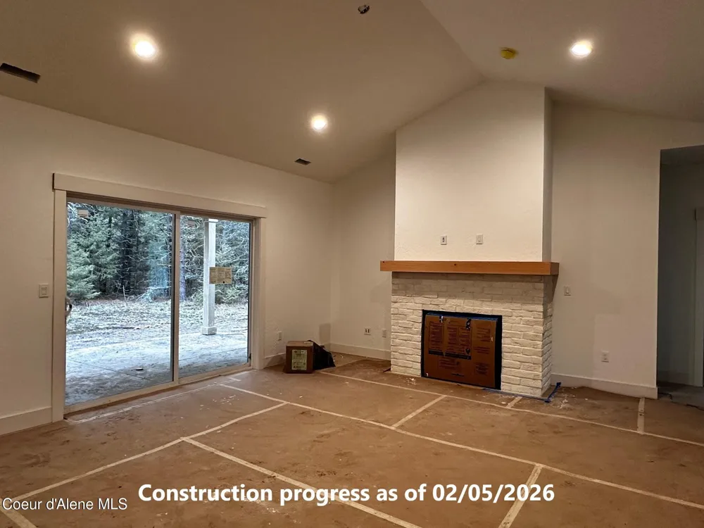 7705 E Howard Road Athol, ID 83801