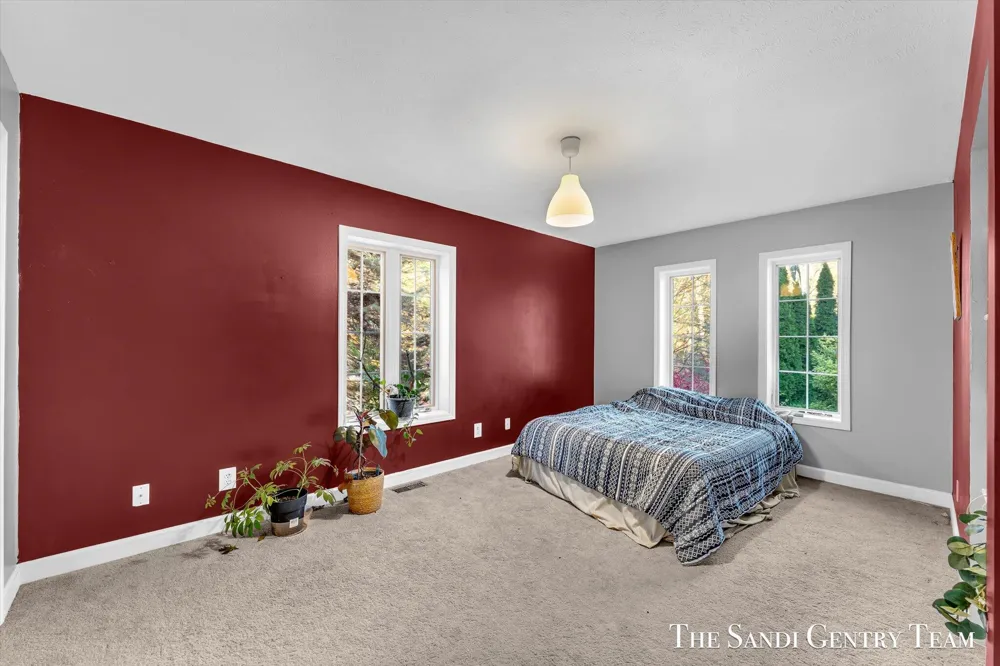 1020 Brookway Court Norton Shores, MI 49441