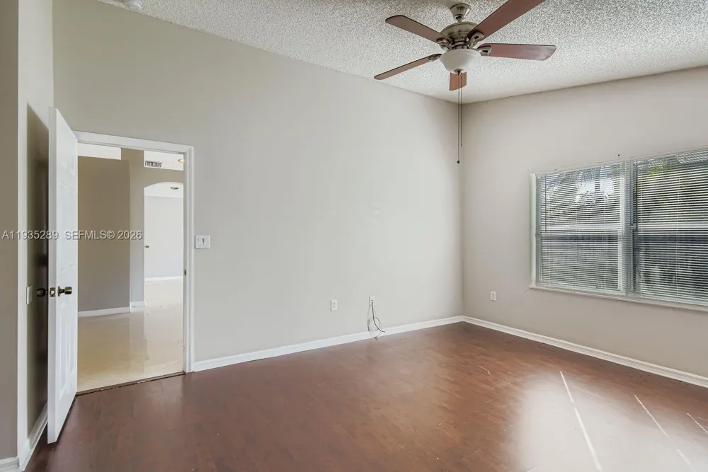 14242 NW 18th Pl Pembroke Pines, FL 33028