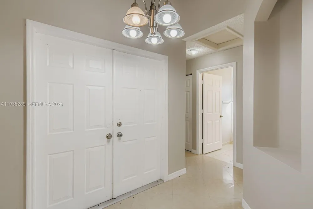 14242 NW 18th Pl Pembroke Pines, FL 33028