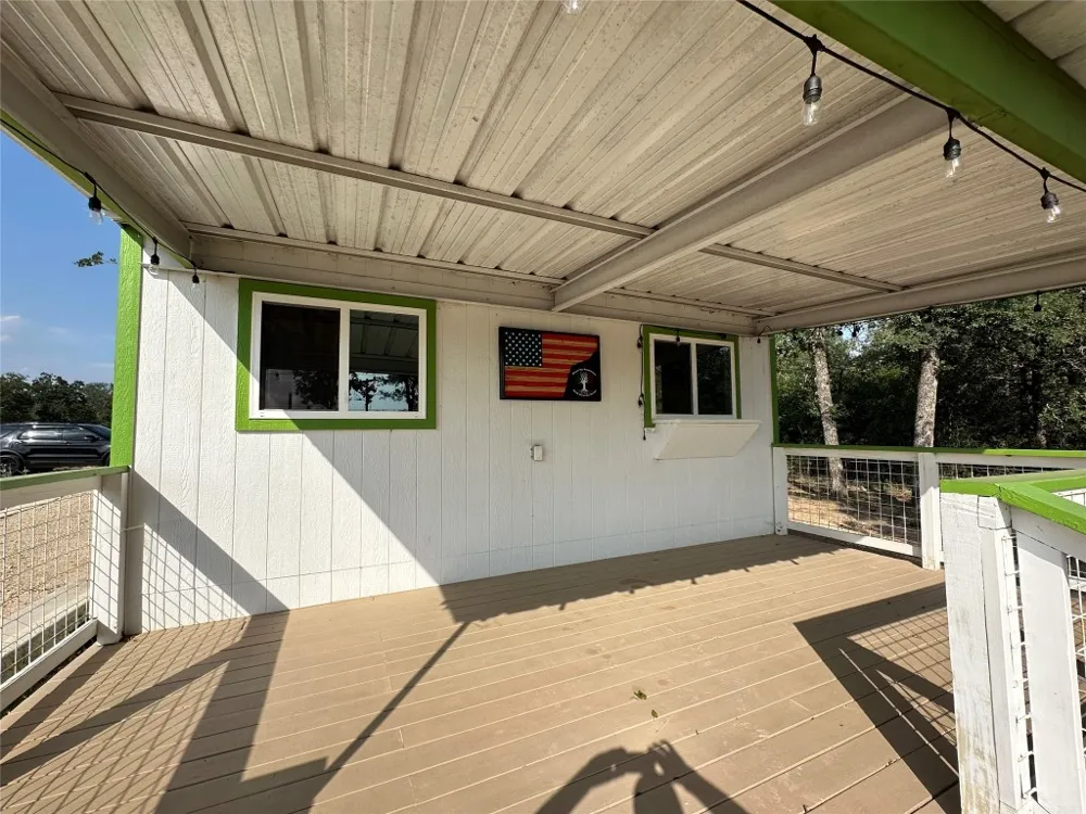 10096 S Us Highway 183 Highway Lockhart, TX 78644