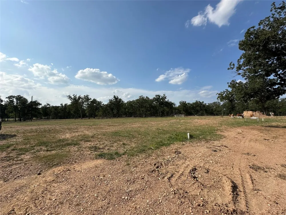 10096 S Us Highway 183 Highway Lockhart, TX 78644