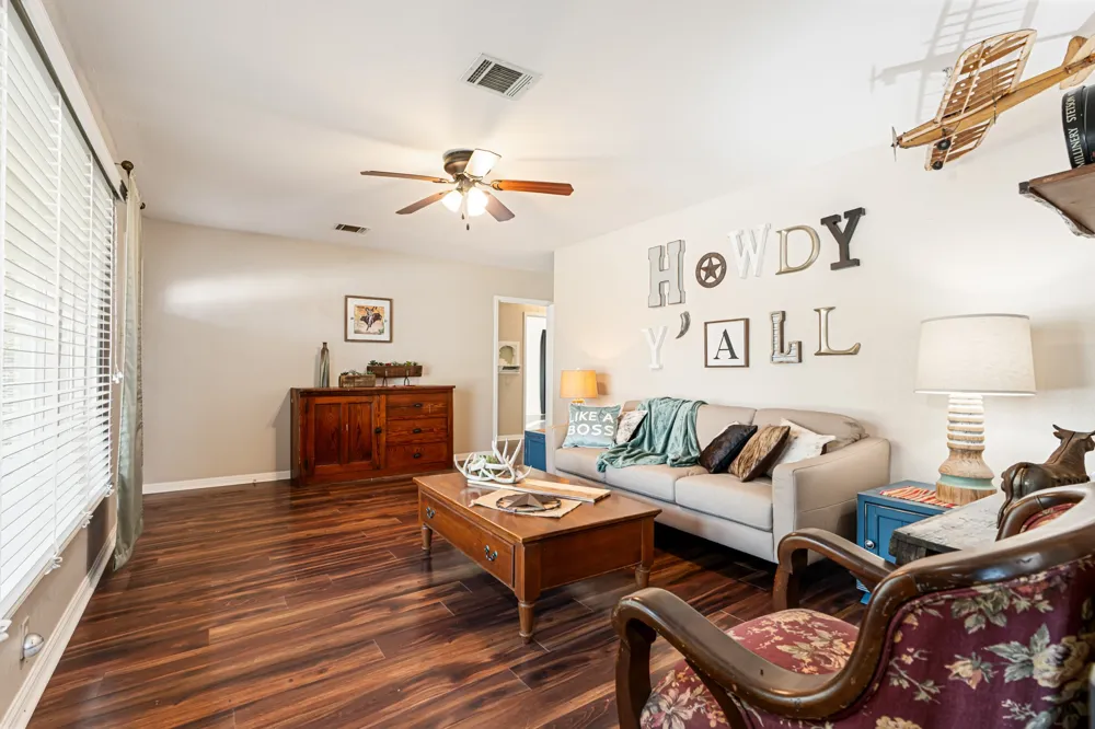1500 W 10th Street McGregor, TX 76657