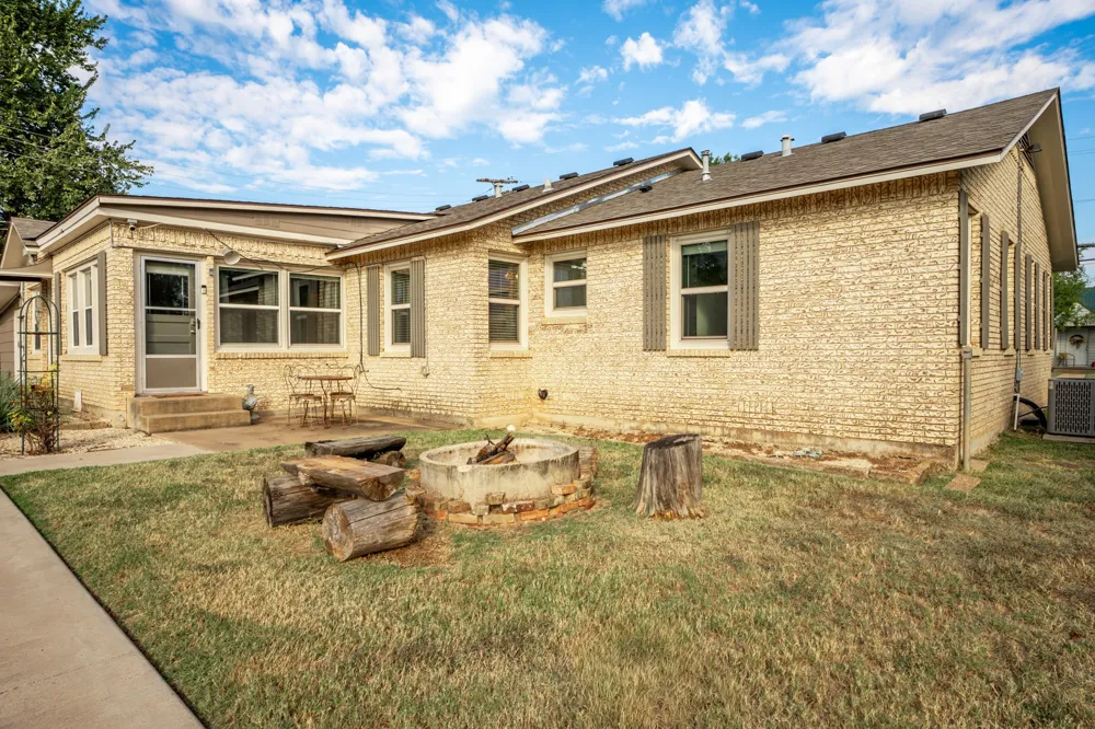 1500 W 10th Street McGregor, TX 76657