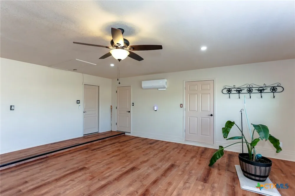 301 County Road 4772 Kempner, TX 76539