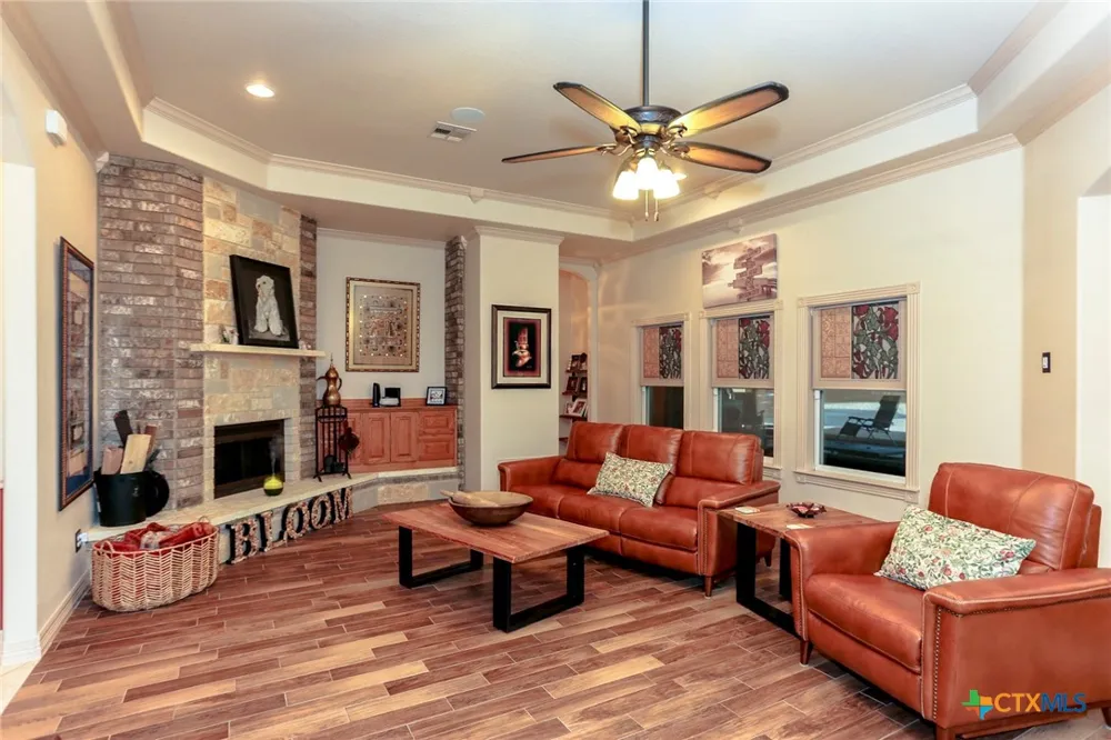 301 County Road 4772 Kempner, TX 76539