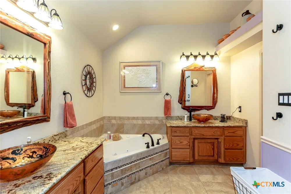 301 County Road 4772 Kempner, TX 76539