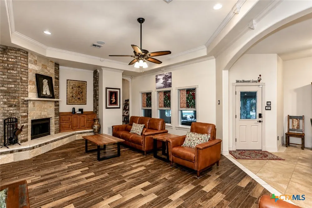 301 County Road 4772 Kempner, TX 76539