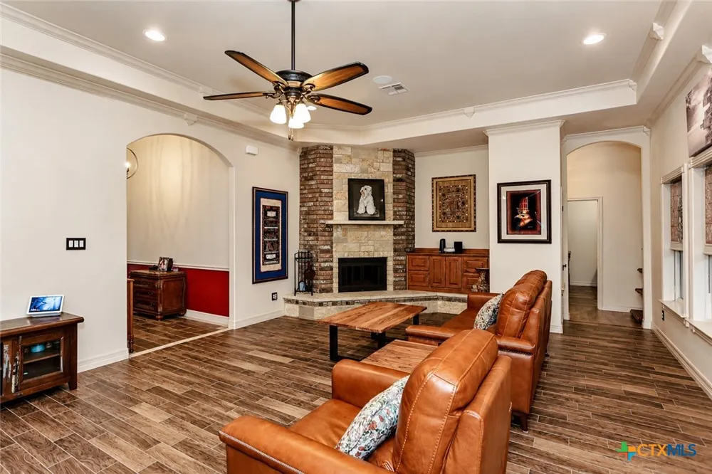 301 County Road 4772 Kempner, TX 76539