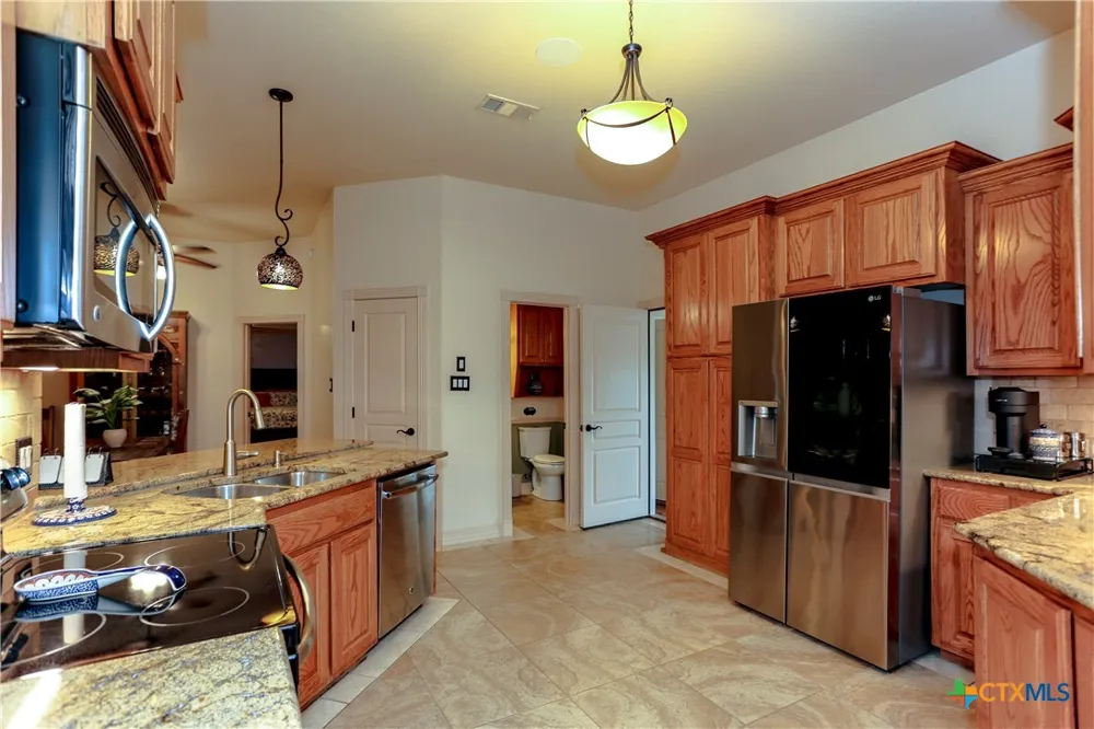 301 County Road 4772 Kempner, TX 76539