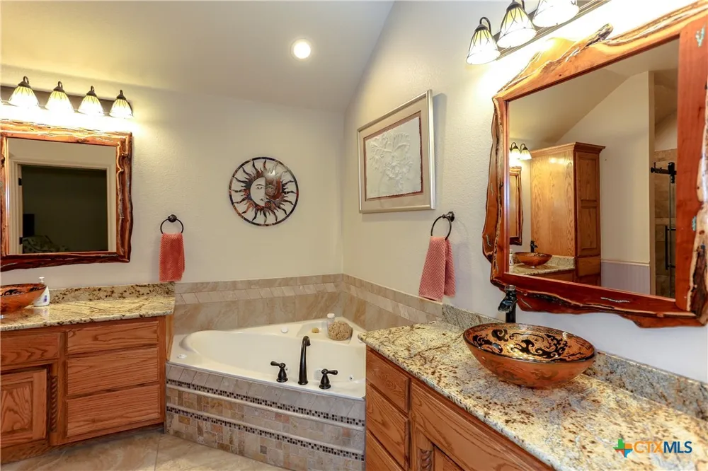 301 County Road 4772 Kempner, TX 76539