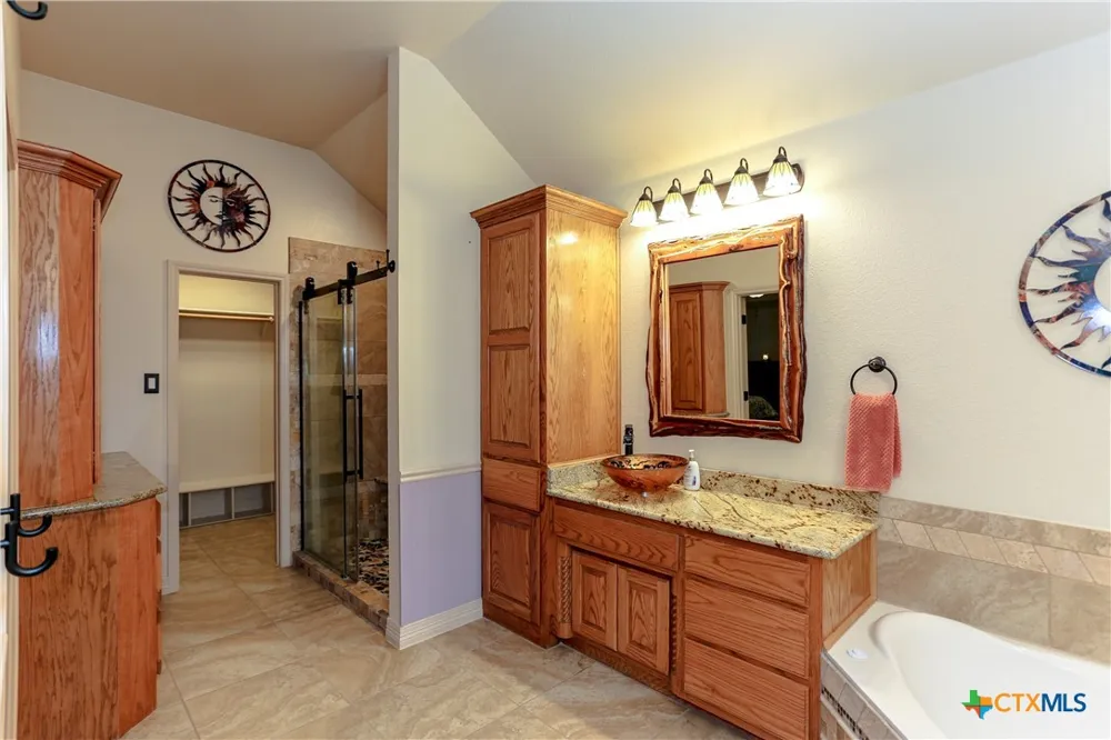 301 County Road 4772 Kempner, TX 76539