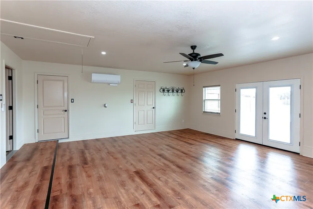 301 County Road 4772 Kempner, TX 76539