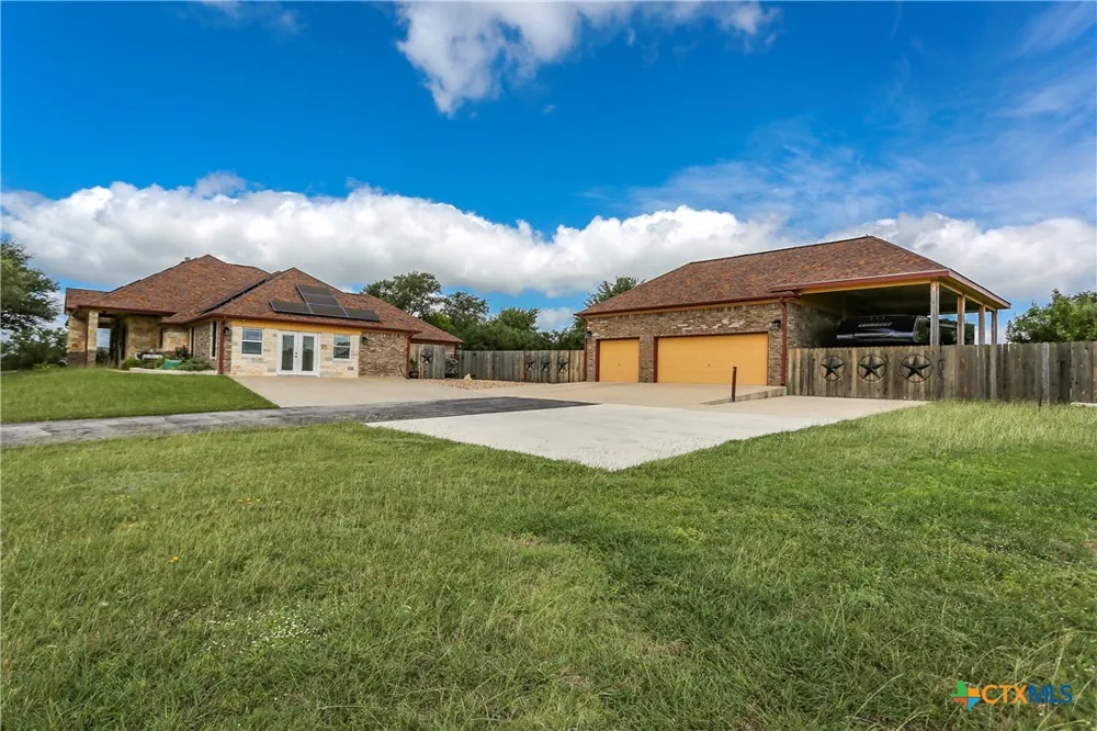 301 County Road 4772 Kempner, TX 76539