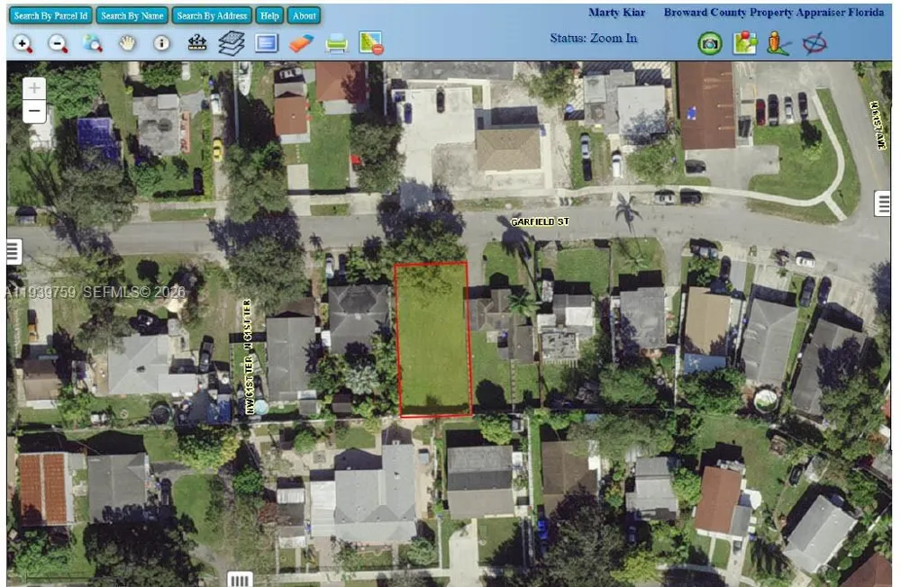 6122 Garfield St Hollywood, FL 33024