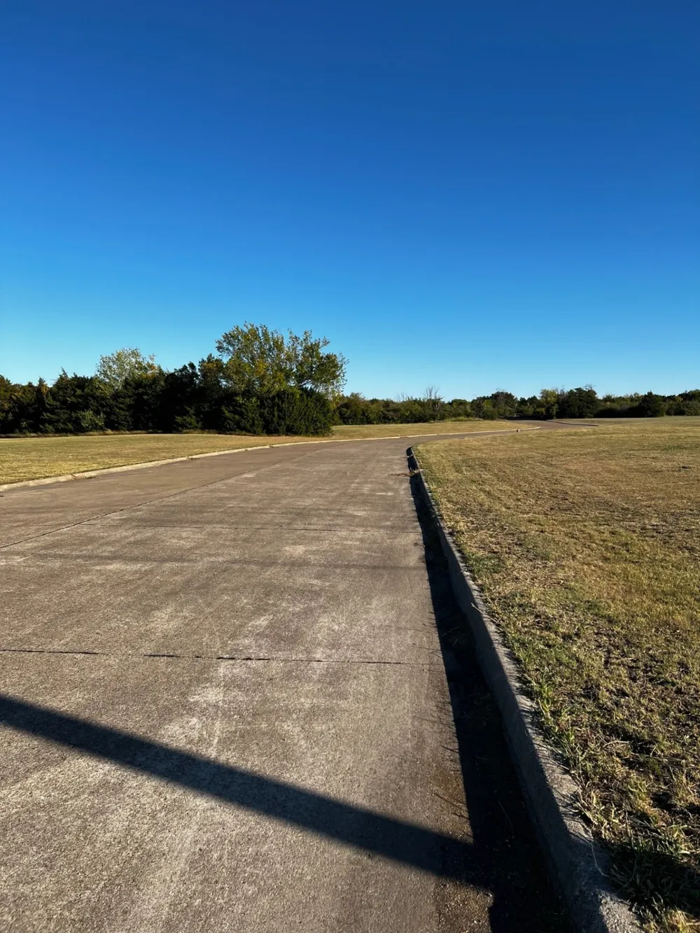 601 W Wintergreen Road DeSoto, TX 75115